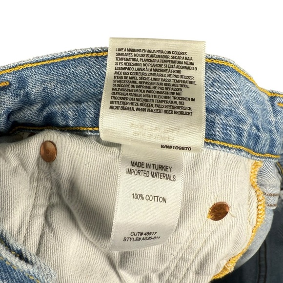 Agolde Size 29 Parker Cutoff Distressed Denim Shorts in Swapmeet Light Wash - Picture 5 of 8